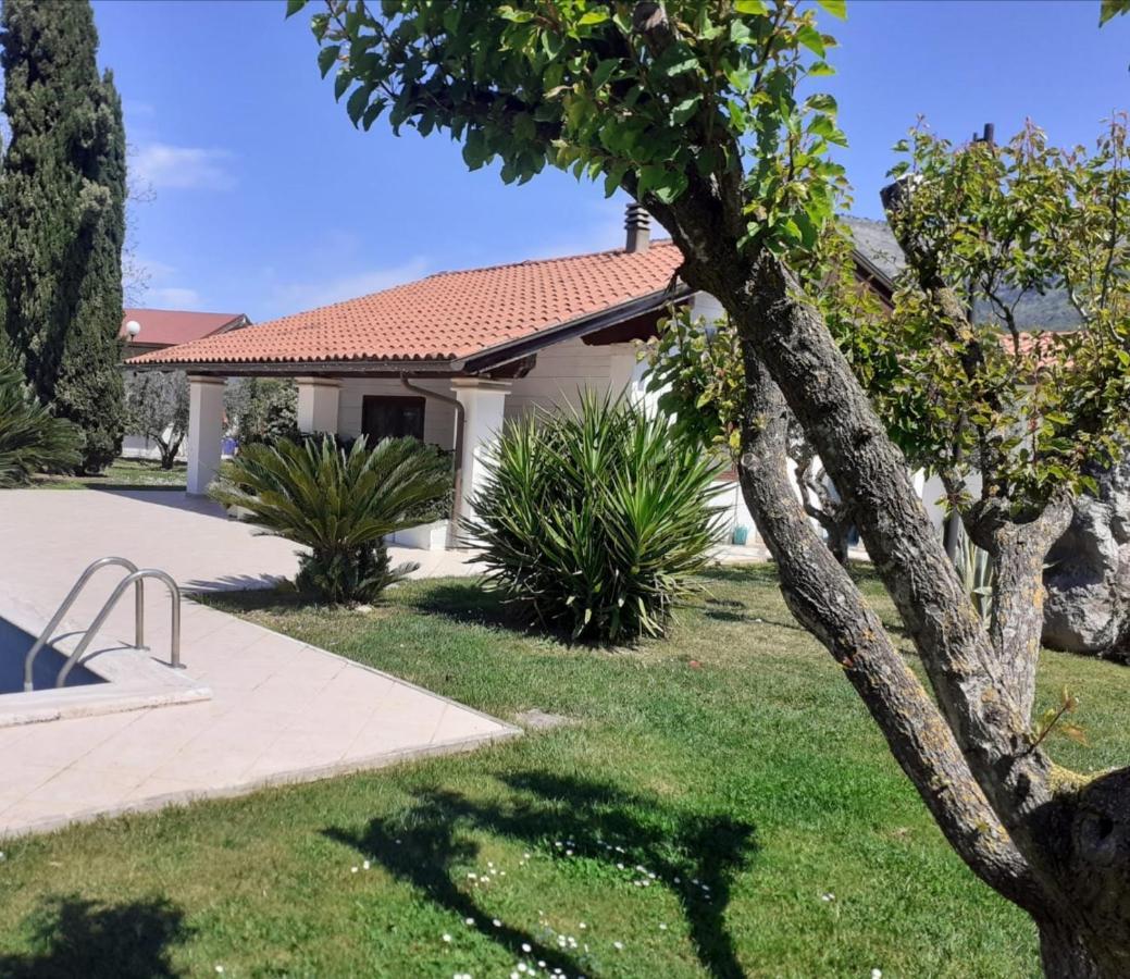 Villetta Blue Garden Sonnino Екстериор снимка