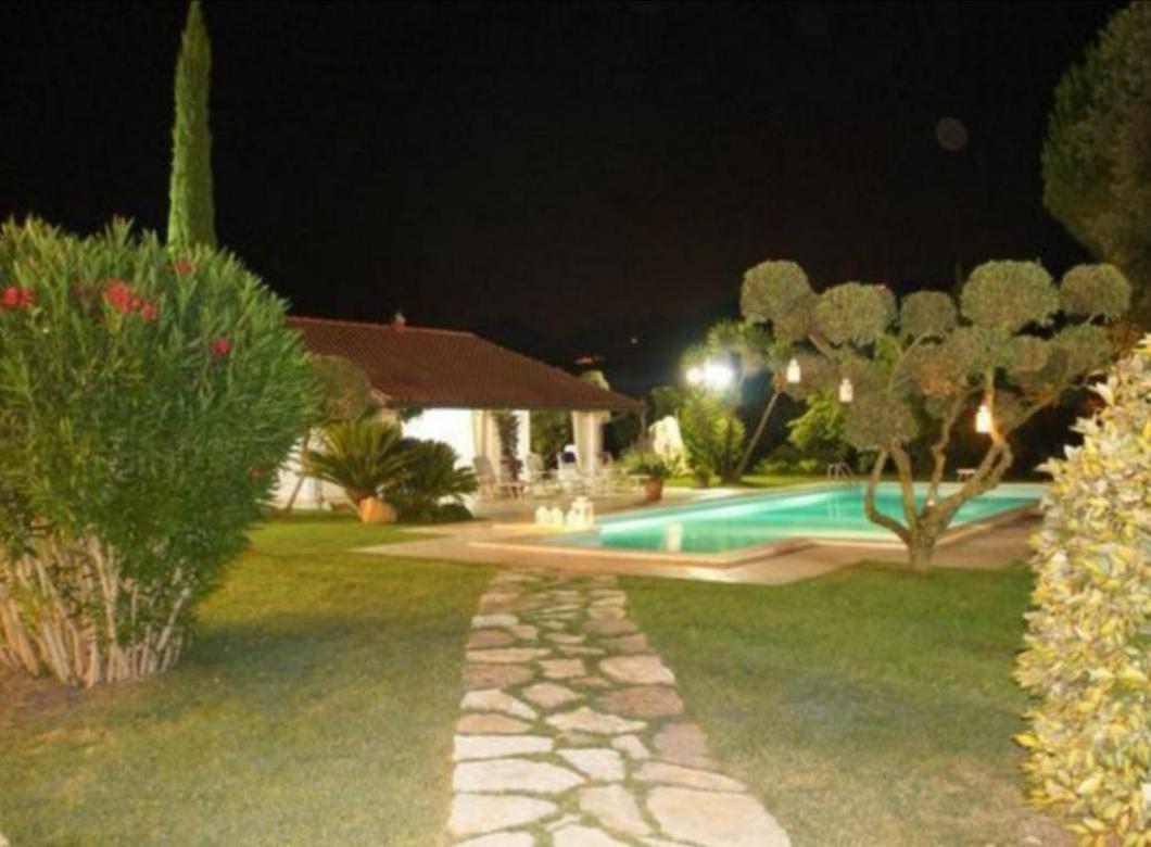Villetta Blue Garden Sonnino Екстериор снимка