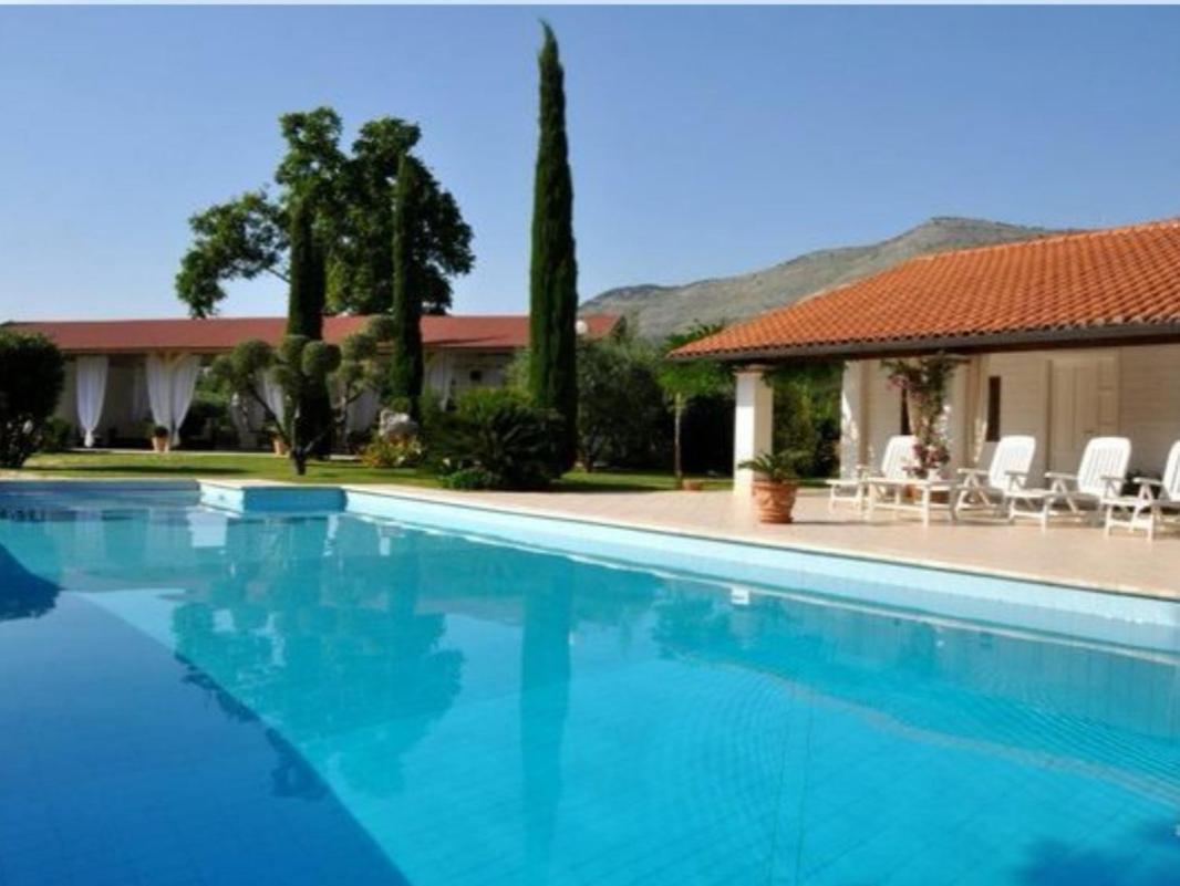 Villetta Blue Garden Sonnino Екстериор снимка